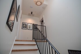 The Mary Beth Hotel & Gallery