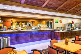 Quality Inn & Suites Baton Rouge West - Port Allen