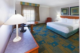La Quinta Inn & Suites by Wyndham Shreveport Airport