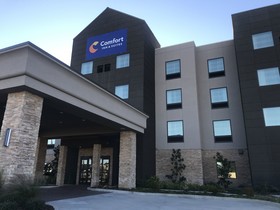 Comfort Inn & Suites