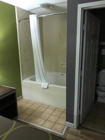 Super 8 by Wyndham Slidell
