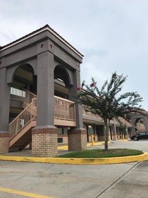 Super 8 by Wyndham Slidell