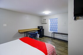 Hotel Sulphur LA Hwy 90 West by OYO Rooms