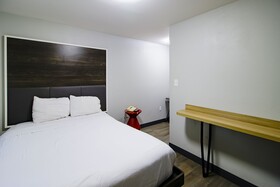Hotel Sulphur LA Hwy 90 West by OYO Rooms