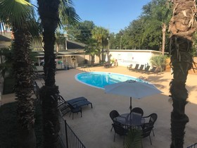 Carmel Inn & Suites