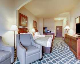 Clarion Suites Vidalia