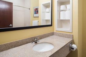 Holiday Inn Express & Suites West Monroe