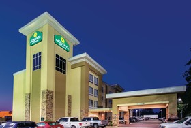 La Quinta Inn & Suites by Wyndham West Monroe