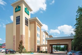 La Quinta Inn & Suites by Wyndham West Monroe