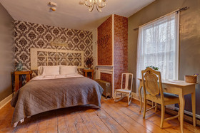 Rowell's Inn