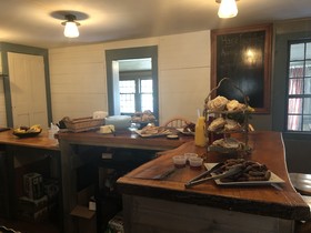 Rowell's Inn