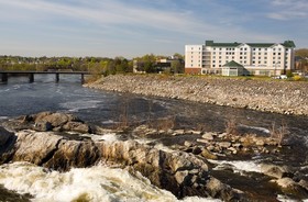 Hilton Garden Inn Auburn Riverwatch