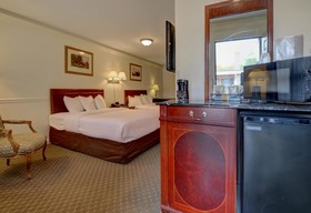 Senator Inn & Spa