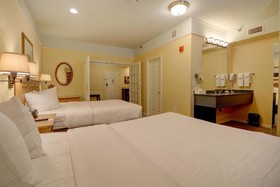Senator Inn & Spa