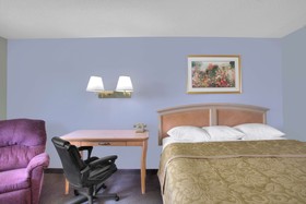 Super 8 by Wyndham Augusta