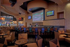 Hollywood Casino Hotel & Raceway
