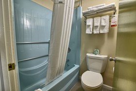 Super 8 by Wyndham Bangor
