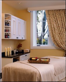 Harborside Hotel, Spa & Marina