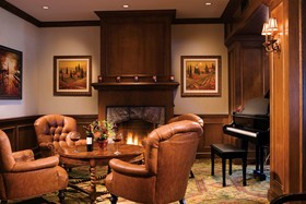 Harborside Hotel, Spa & Marina