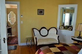 Heathwood Inn & Suites