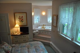 Stone Throw Cottage