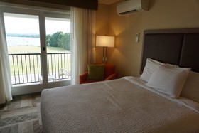 Belfast Harbor Inn