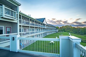 Fireside Inn & Suites Ocean's Edge
