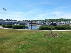 Boothbay Harbor Inn