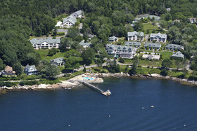 Spruce Point Inn Resort & Spa