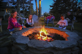 Spruce Point Inn Resort & Spa