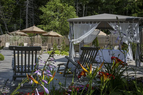 Spruce Point Inn Resort & Spa