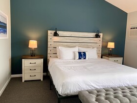 Sunset Beach on Linekin Bay