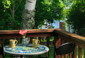 Hawthorn Inn