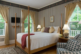 Hawthorn Inn