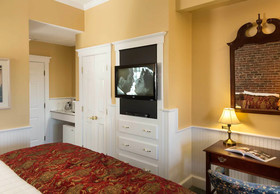 Lord Camden Inn
