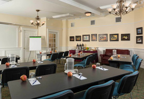 Lord Camden Inn