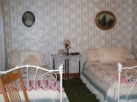 Farmstead Bed & Breakfast