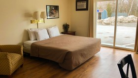 Colonial Inn Ellsworth by Magnuson Worldwide