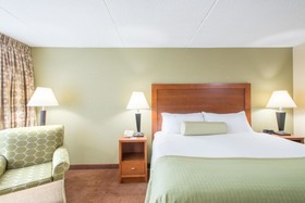 Hawthorn Extended Stay by Wyndham Ellsworth / Bar Harbor