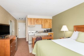 Hawthorn Extended Stay by Wyndham Ellsworth / Bar Harbor