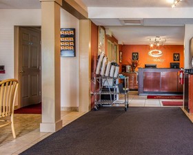 Econo Lodge Freeport