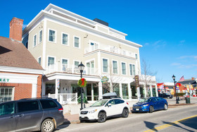 Capital Resorts - 84 Main
