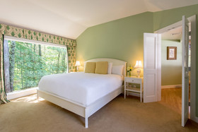 The White Barn Inn