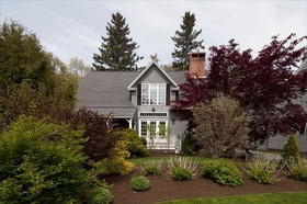 Cape Arundel Inn & Resort