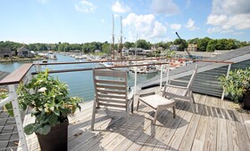 The Boathouse Waterfront Hotel and Restaurant