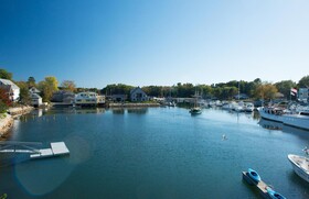 The Boathouse Waterfront Hotel and Restaurant