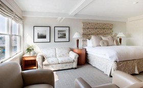 The Breakwater Inn & Spa