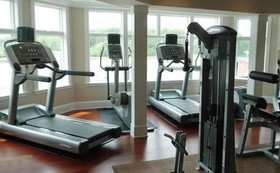 The Breakwater Inn & Spa