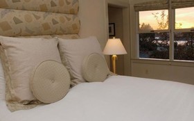 The Breakwater Inn & Spa