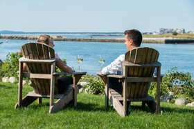 The Breakwater Inn & Spa